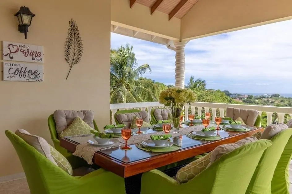 Beautiful 5-Bed Villa With Views And Pool - Decaj Villa Cap Estate