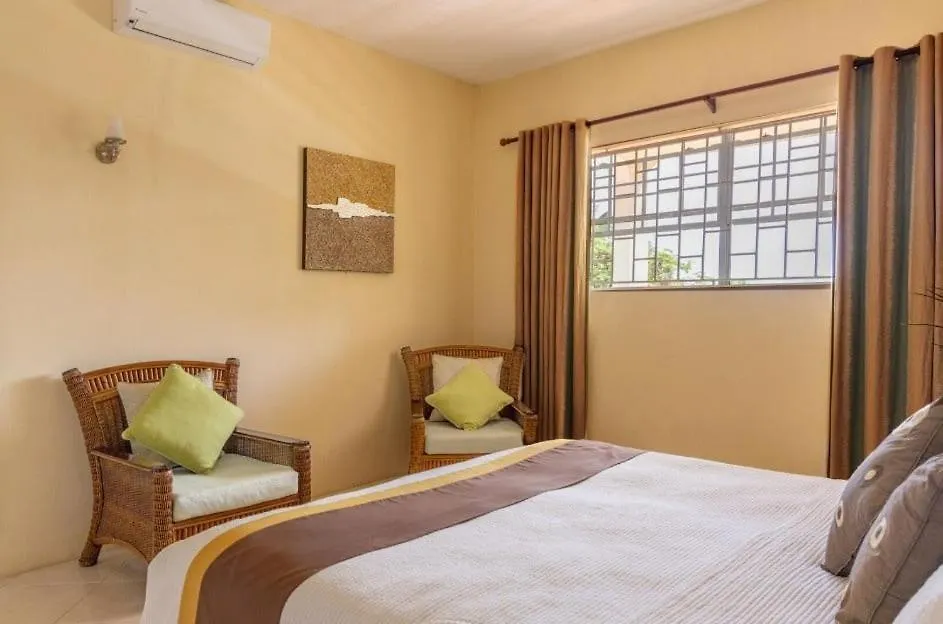 Beautiful 5-Bed Villa With Views And Pool - Decaj Villa Cap Estate