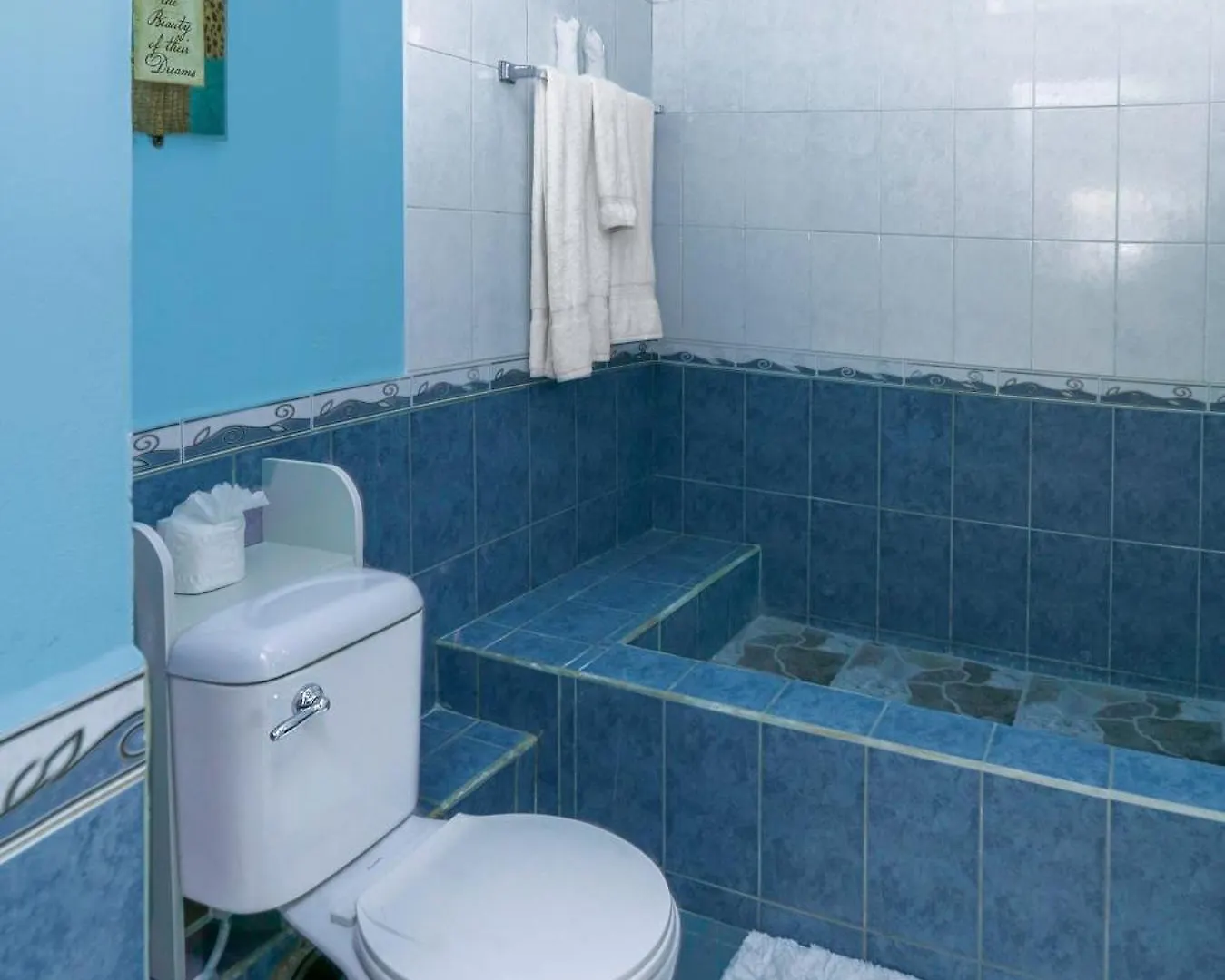 Beautiful 5-Bed Villa With Views And Pool - Decaj Villa Cap Estate
