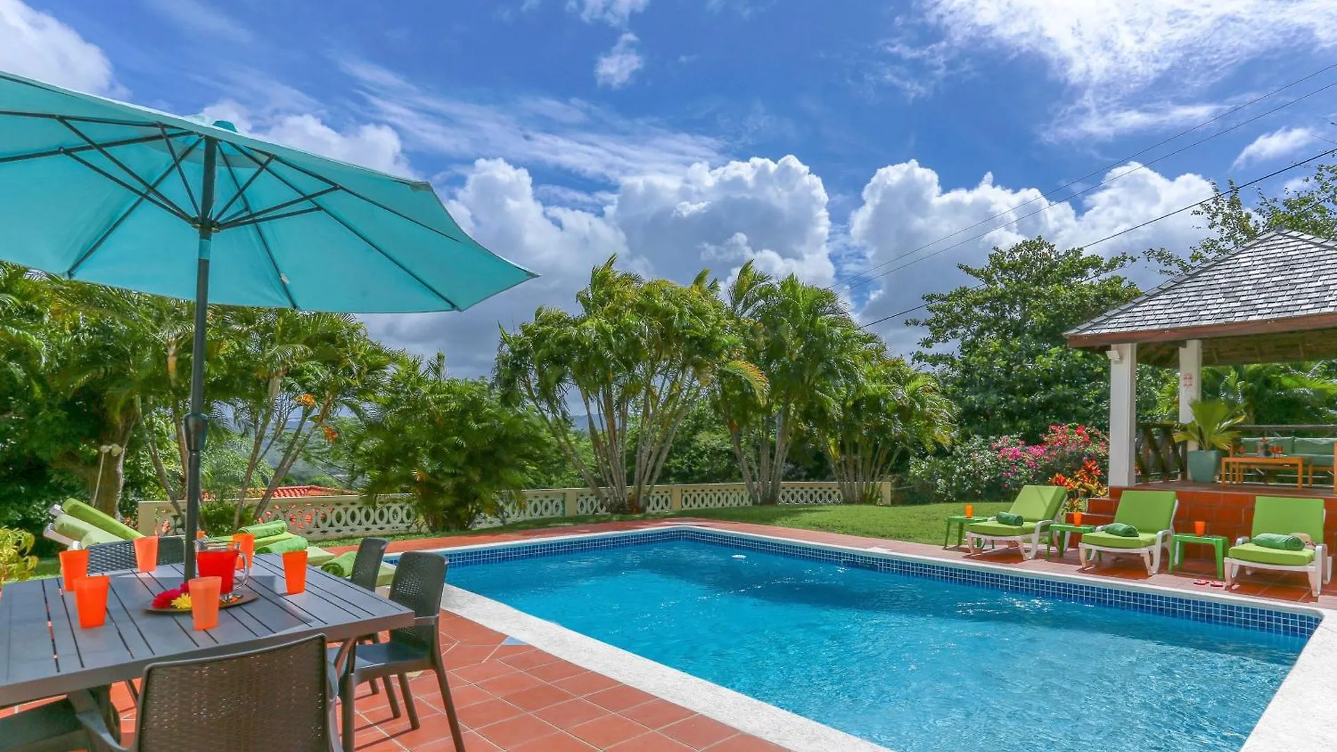 Beautiful 5-Bed Villa With Views And Pool - Decaj Villa Cap Estate 0*,