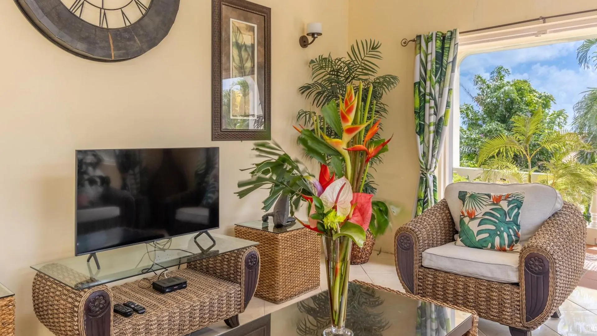 Beautiful 5-Bed Villa With Views And Pool - Decaj Villa Cap Estate 0*,  Saint Lucia